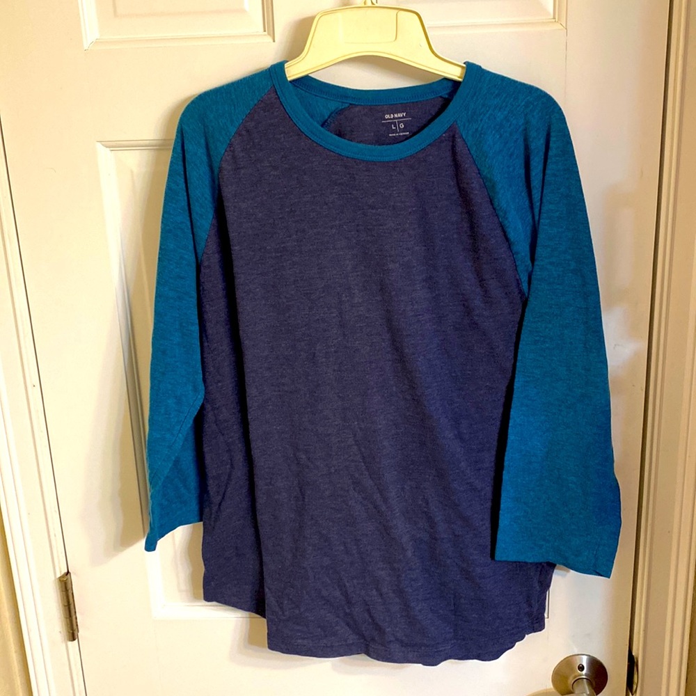 3/4 sleeve shirt